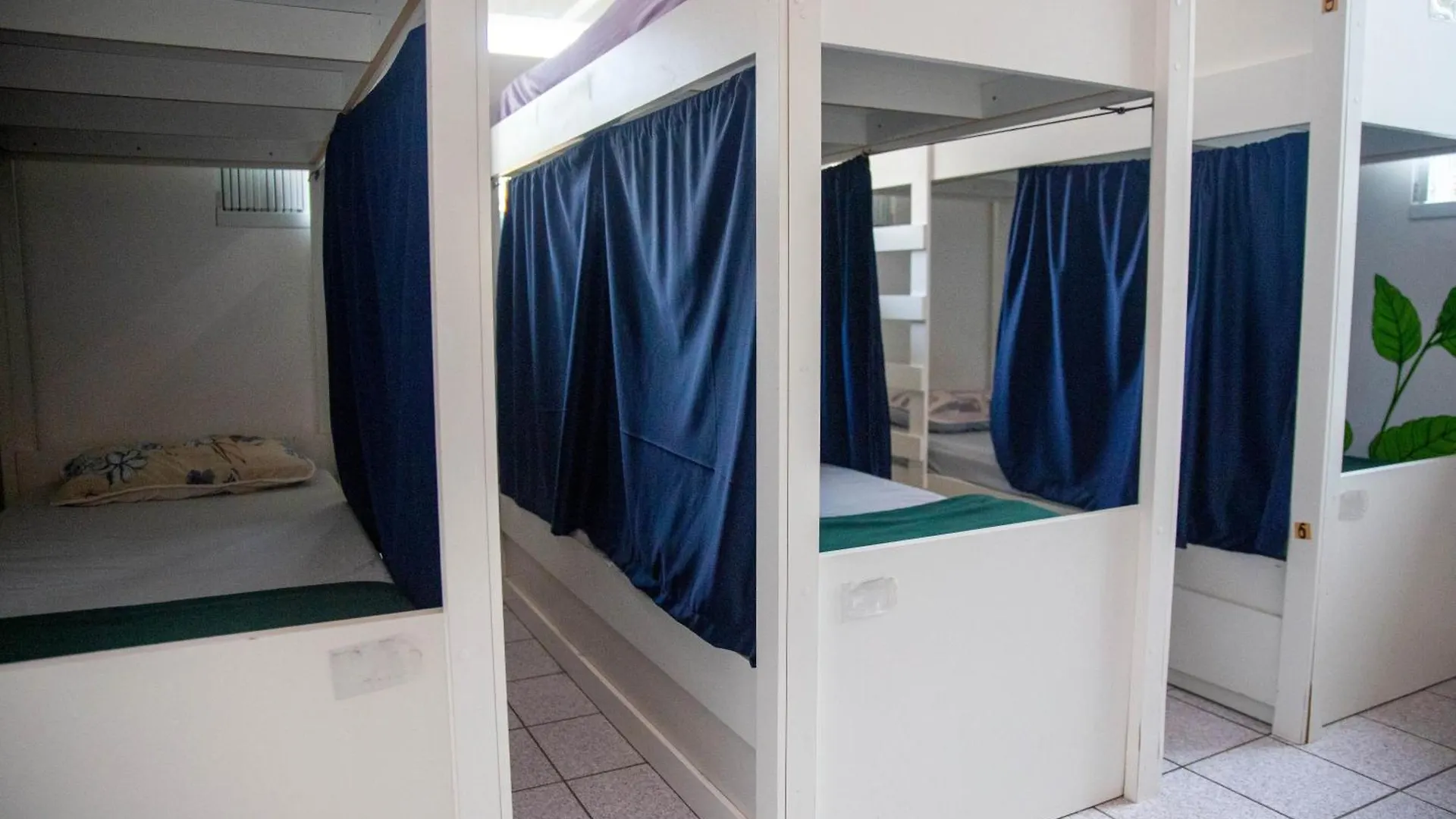 Nomades Vibe Da Ilha - Adventure Hostels & Coworking Florianopolis
